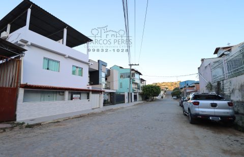 PRÉDIO COM DOIS APARTAMENTOS – IRMÃOS FERNANDES