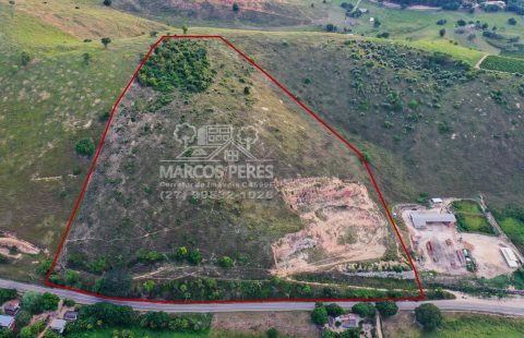 VENDE ÁREA COMERCIAL