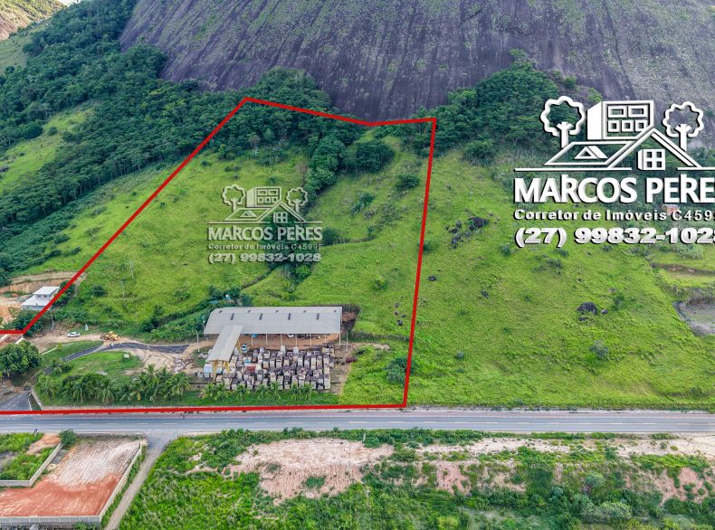 VENDE PÓRTICO DE BLOCOS GALPÃO E DUAS RESIDÊNCIAS