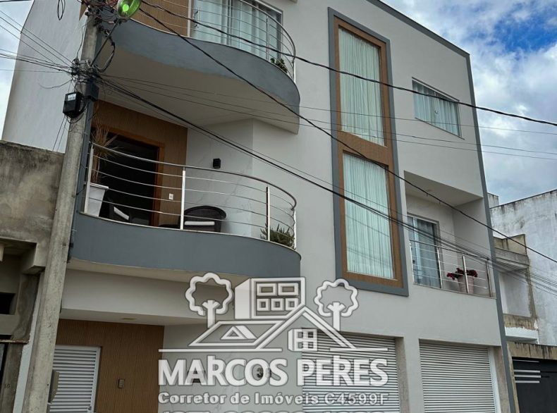 VENDE CASA DUPLEX, DE ALTO PADRÃO